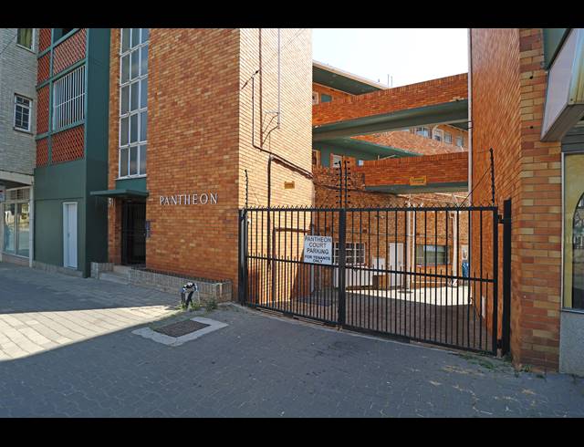 834M² BUSINESS FOR SALE IN MELVILLE